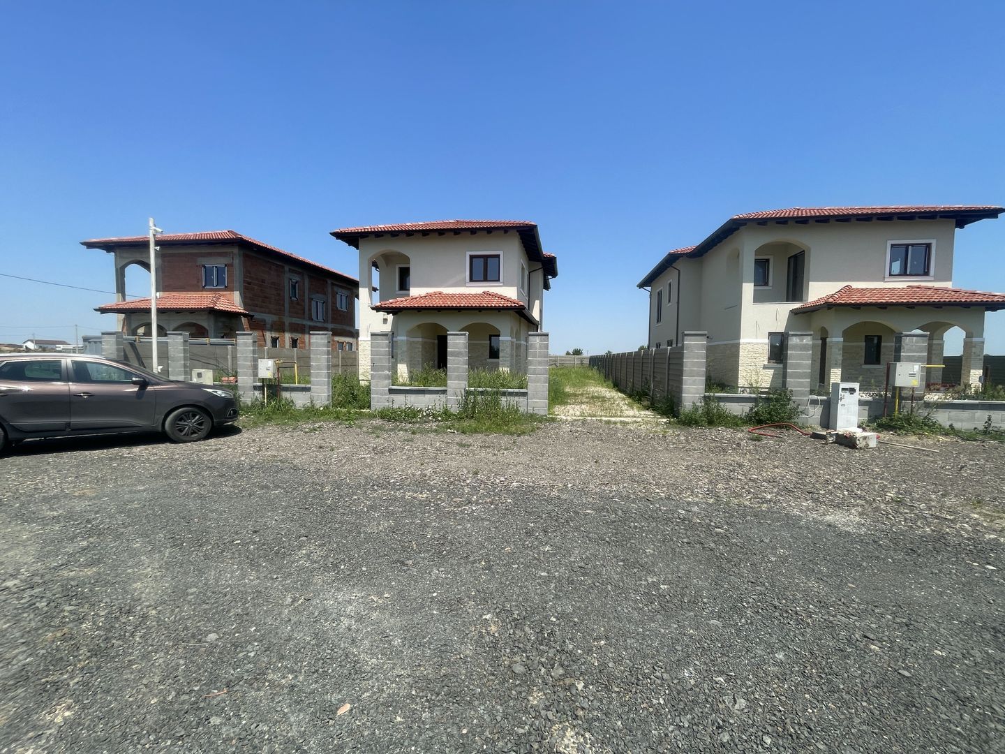 Case Individuale | 4 camere | Teren 632 mp | Toate Utilitatile | Comision 0% - Poză 2