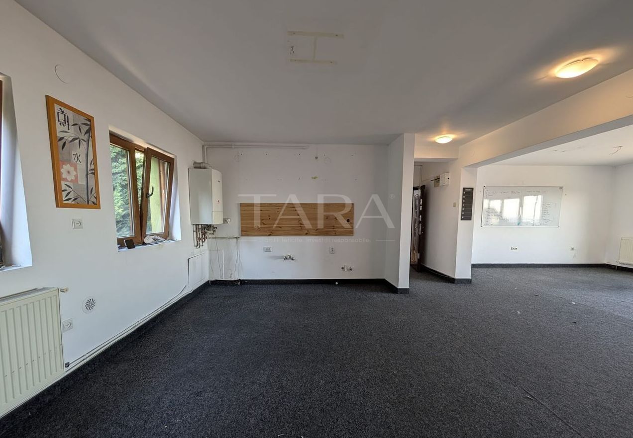 Apartament 4 camere, Cluj-Napoca, etaj 2, decomandat, 3 balcoane. - Poză 2