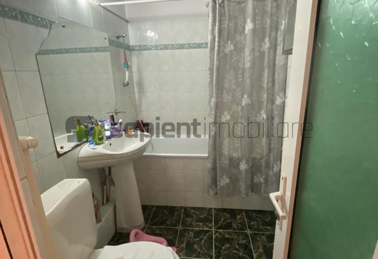 Apartament tip PB 3 camere, zona Decebal - Poză 9