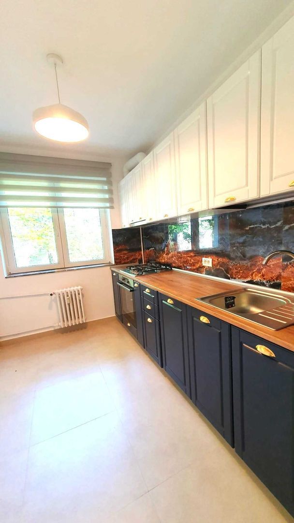 Vand apartament 3 cam, sector 1 - Poză 1