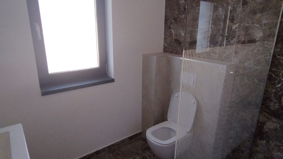 Vila Moderna Tunari, zona Buna, curte 300m - Poză 22