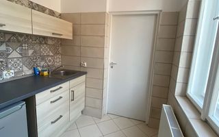 Spatiu de birou zona centrală - Poză 6