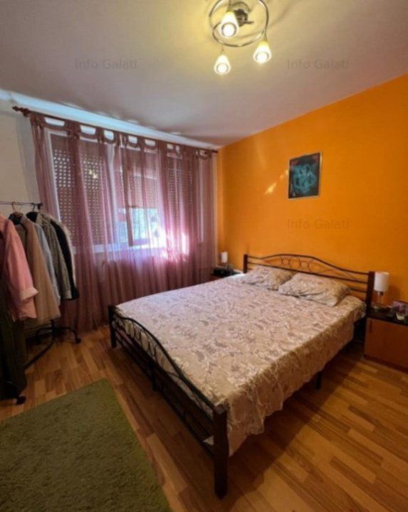 Apartament  2 cam Tig 2   ,renovat , mobilat şi utilat complet ,et 2 - Poză 6