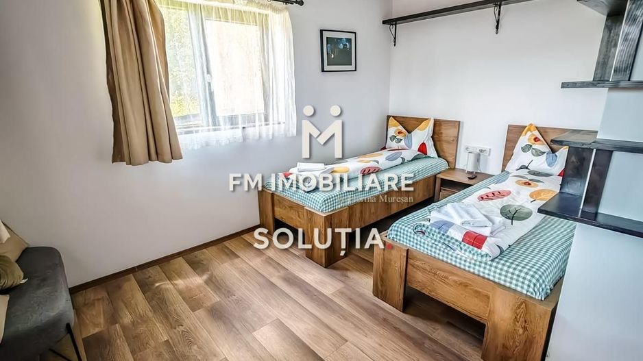 Pensiune agroturistică: 3 case tradiționale + teren în Desești - Poză 15