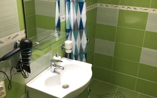 Apartament renovat, 2 camere cu terasa,, zona Constituției - Poză 16