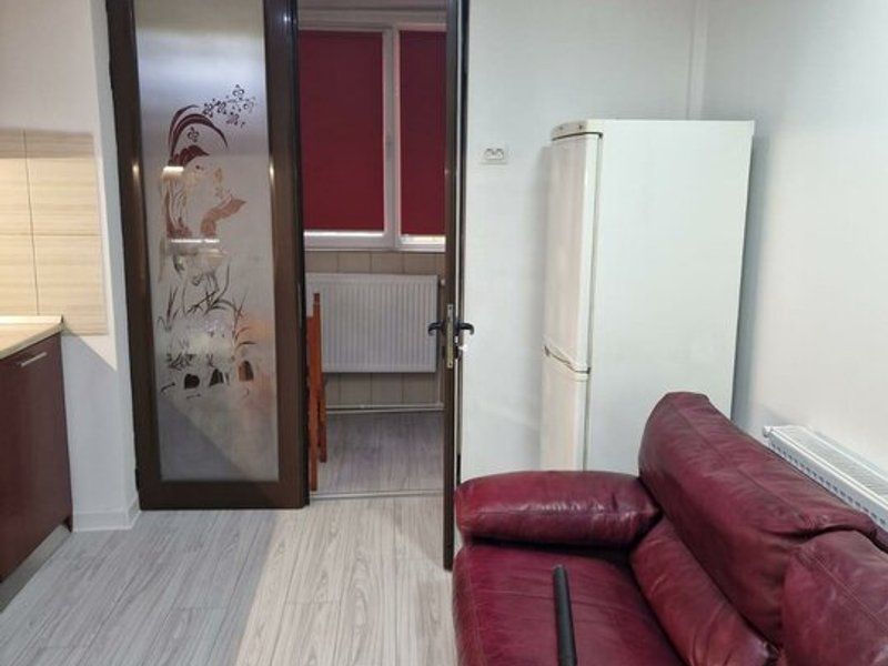 Apartament cu 3 camere, parter - zona Tiglina 2, CEC - Poză 7