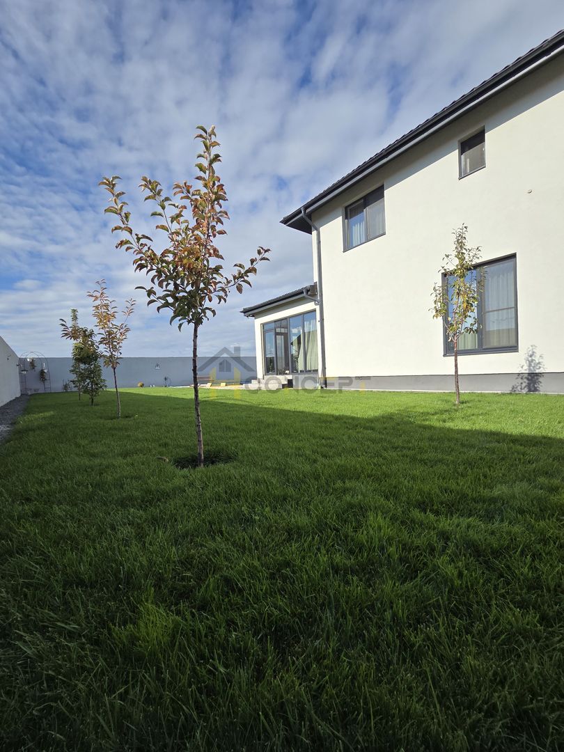 Vila individuala 5 camere Teren 600 mp Piscina - Poză 2