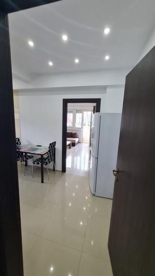 Garsonieră spațioasă de închiriat, Universitate, mobilat lux, centrală proprie - Poză 5