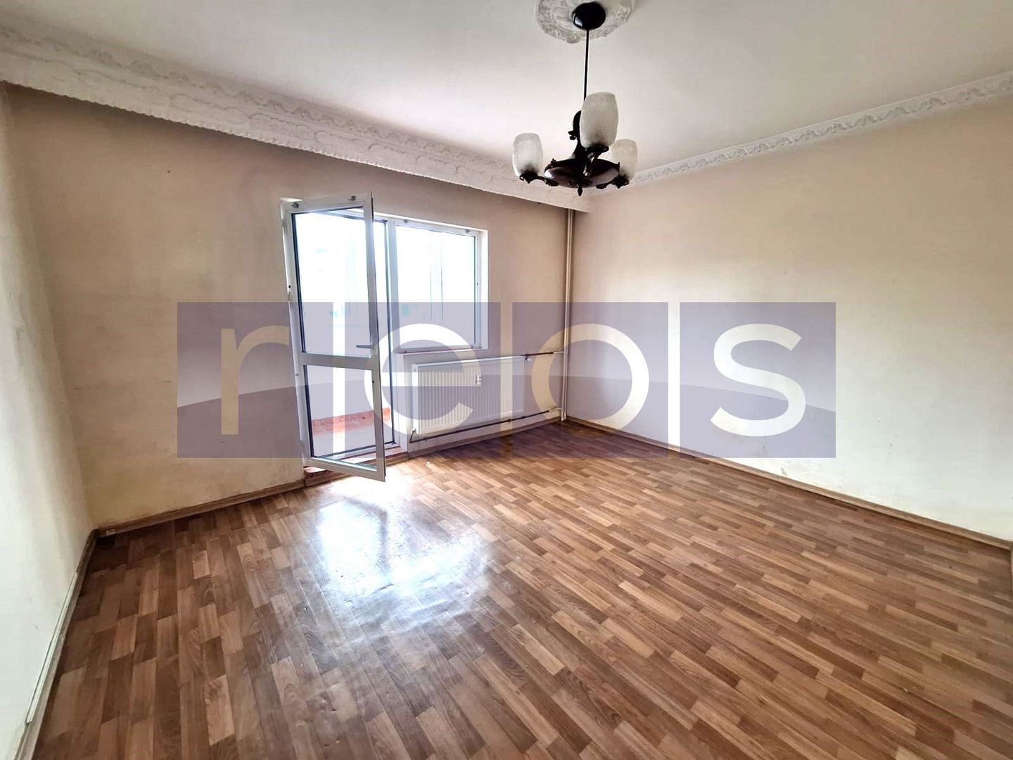 151900 EURO | APARTAMENT 3 CAMERE BLOC REABILITAT PANDURI - Poză 5