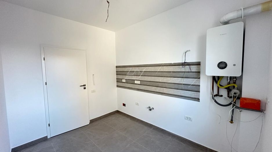 Decomandat. Gradina proprie 62 mp. Bloc finalizat. - Poză 4