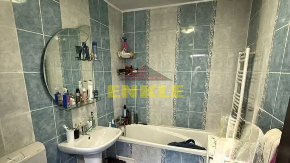 De vanzare apartament cu 3 camere, zona Mall - Poză 6
