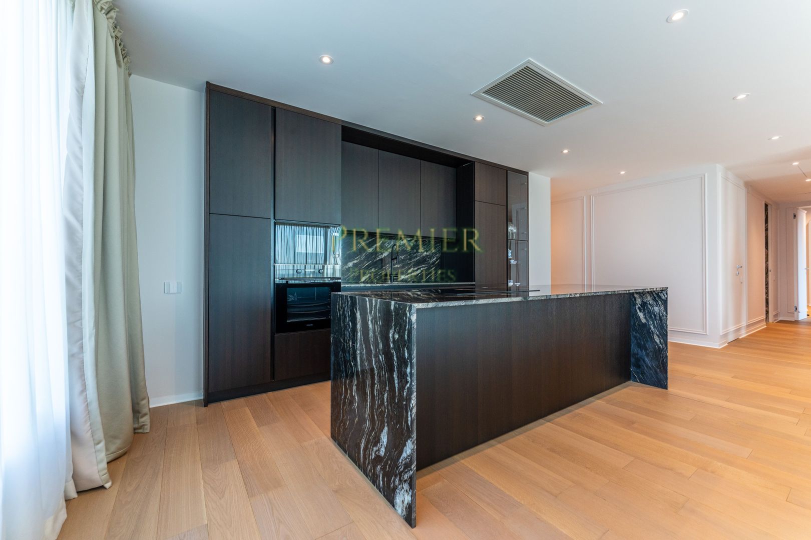 One Mircea Eliade | Apartament 4 Camere Lux | 3 Băi | 2 Parcări Subterane - Poză 10