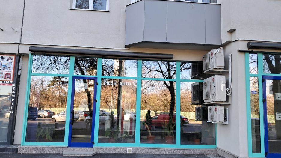 Spatiu comercial vitrina de 20 M - Metrou Eroii Revolutiei S143 - Poză 4