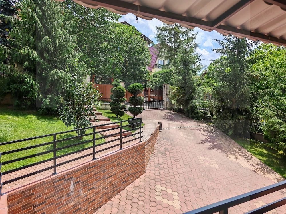 Casa individuala 280mp, teren 850, curte amenajata, zona E. Ionesco - Poză 1