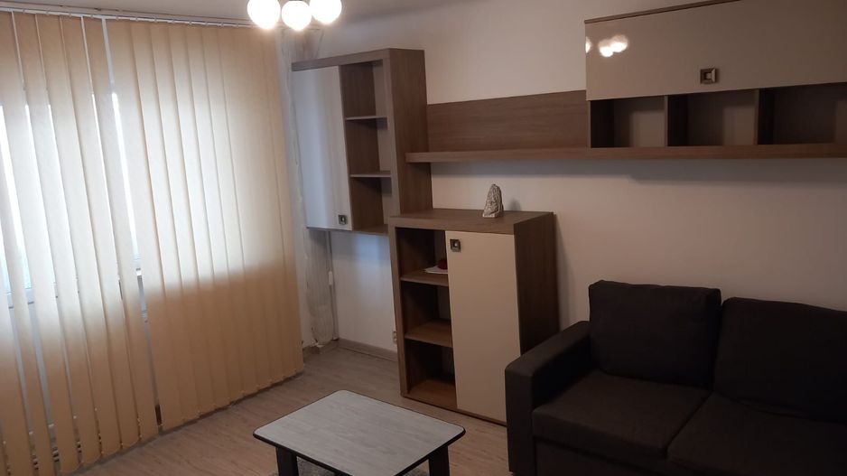 Garsoniera de inchiriat Sarari - Poză 1