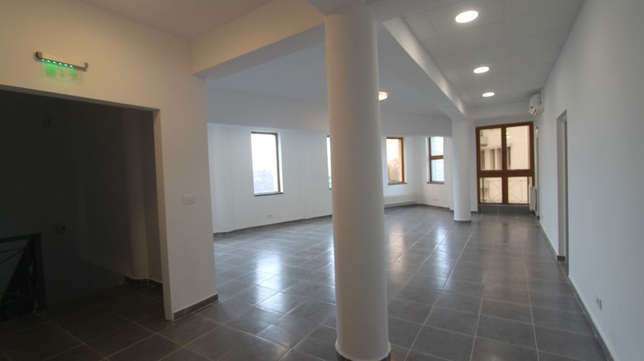 Spatiu birouri D+P - 289mp - zona Rebreanu - Poză 3