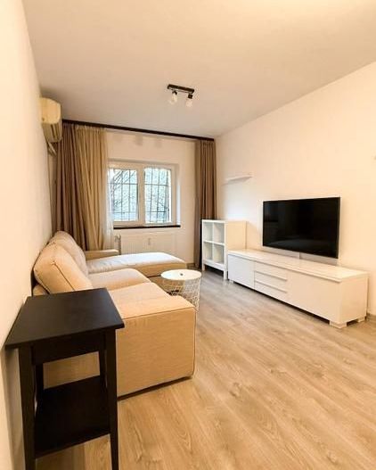 Apartament 3 camere | 64 mp | Zonă liniștită, excelent conectată - Poză 9