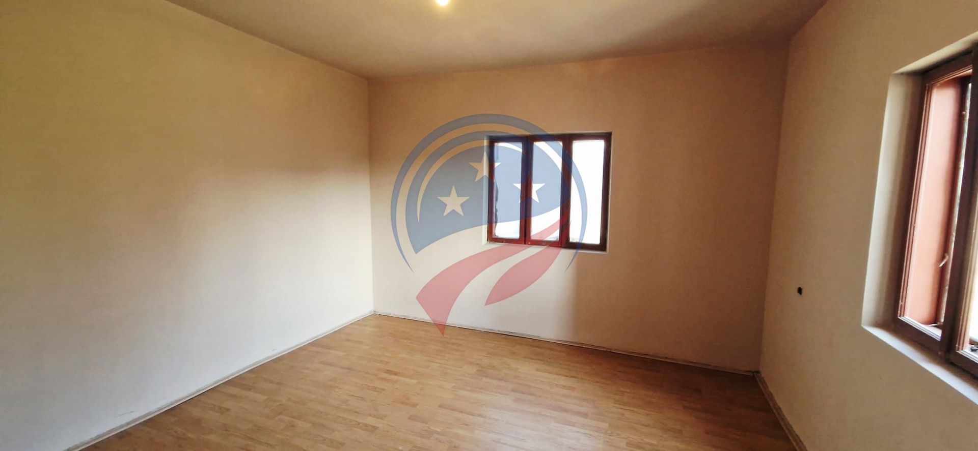 Casa Bradesti  teren  intravilan 7952 mp  deschidere 33 m la DE 70 - Poză 4