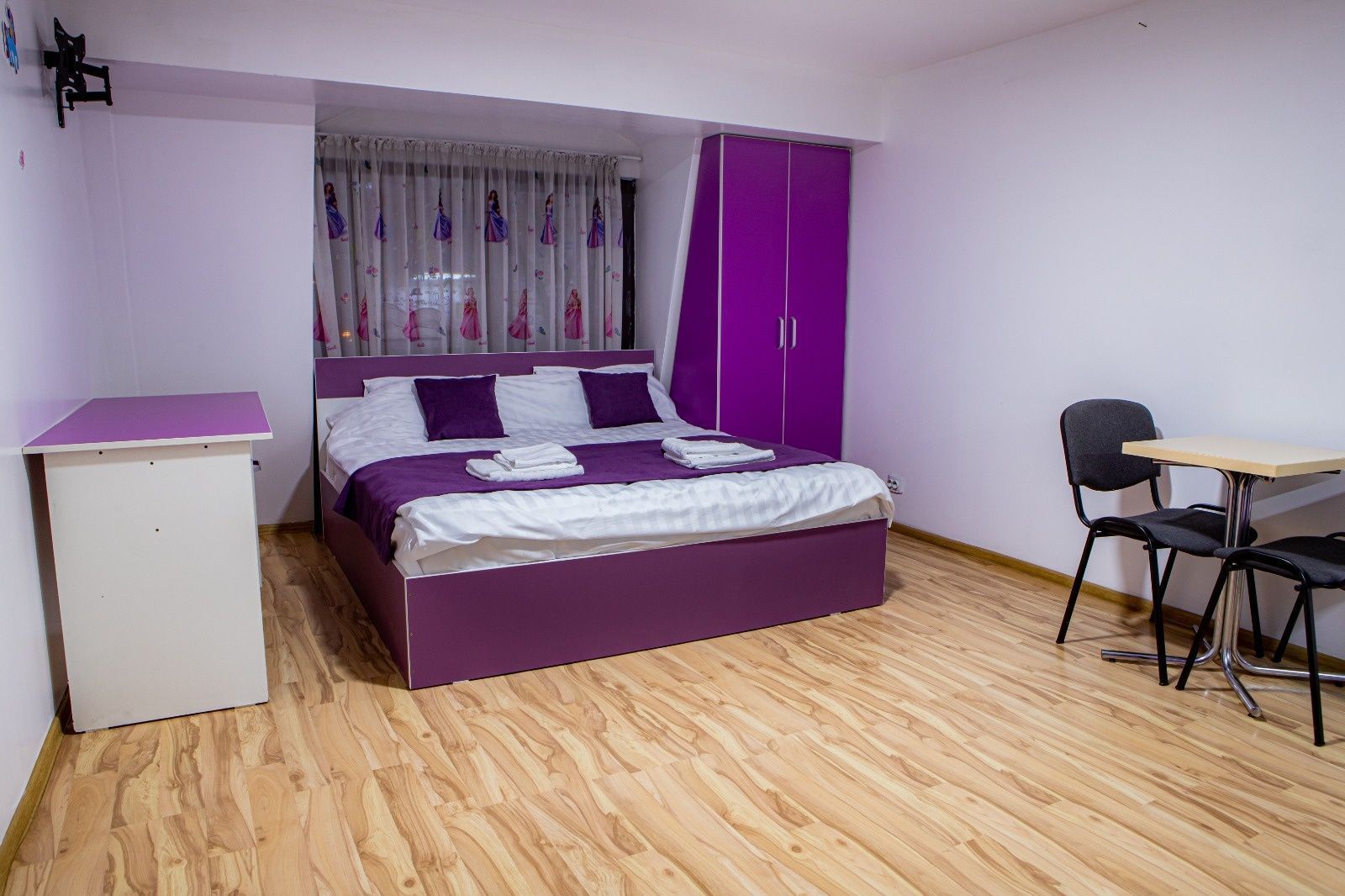 Garsoniera spatioasa, moderna, centrala proprie, bloc nou - Poză 1