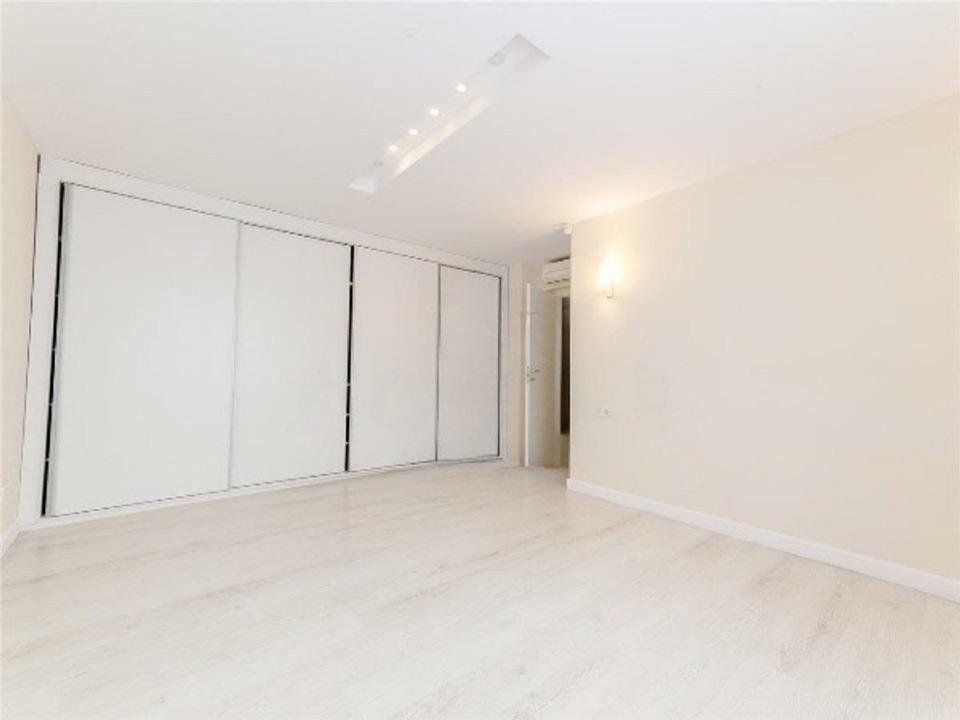 Vanzare vila 5 camere Oxford Gardens - Poză 12