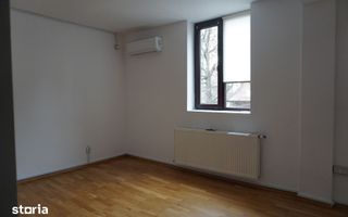 Vila consolidata Piata Victoriei // Sevastopol - Poză 1