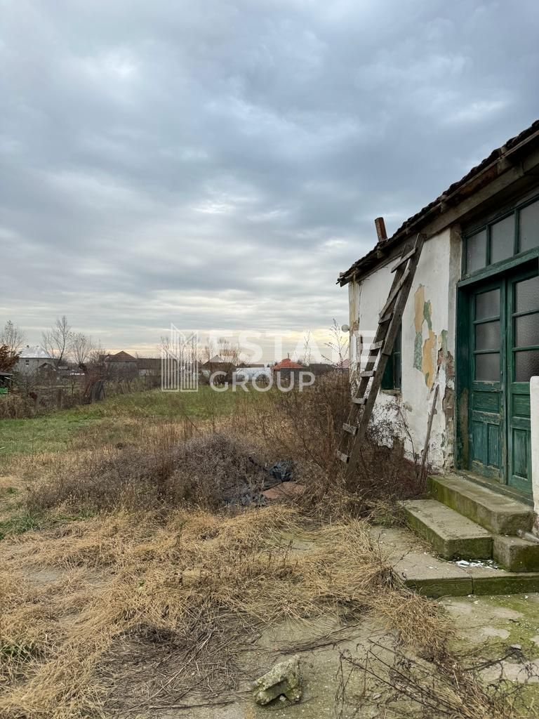 Teren cu casa demolabila in Sanandrei - Poză 1