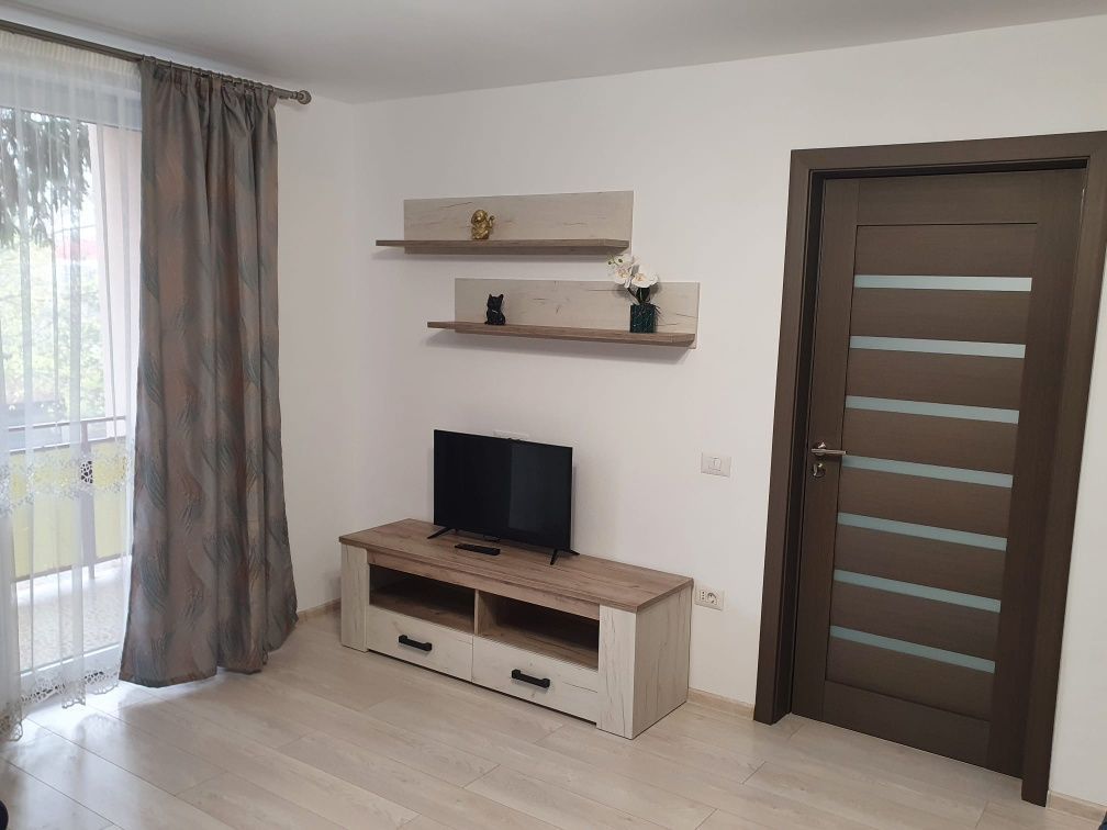 Apartament 2 camere decomandat - Poză 3