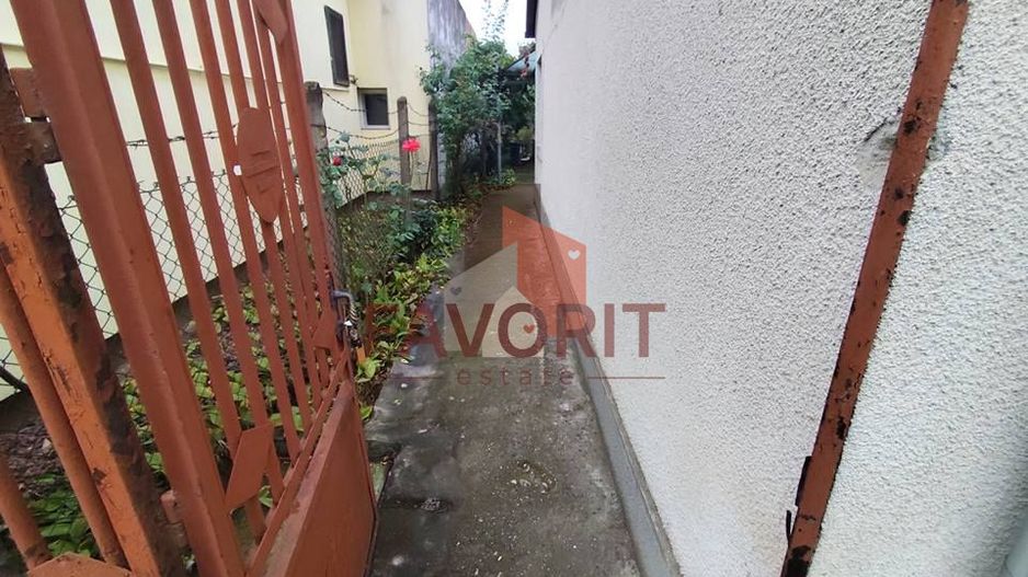 Teren 539 mp + casă bătrânească de vânzare în zona Girocului - Poză 2