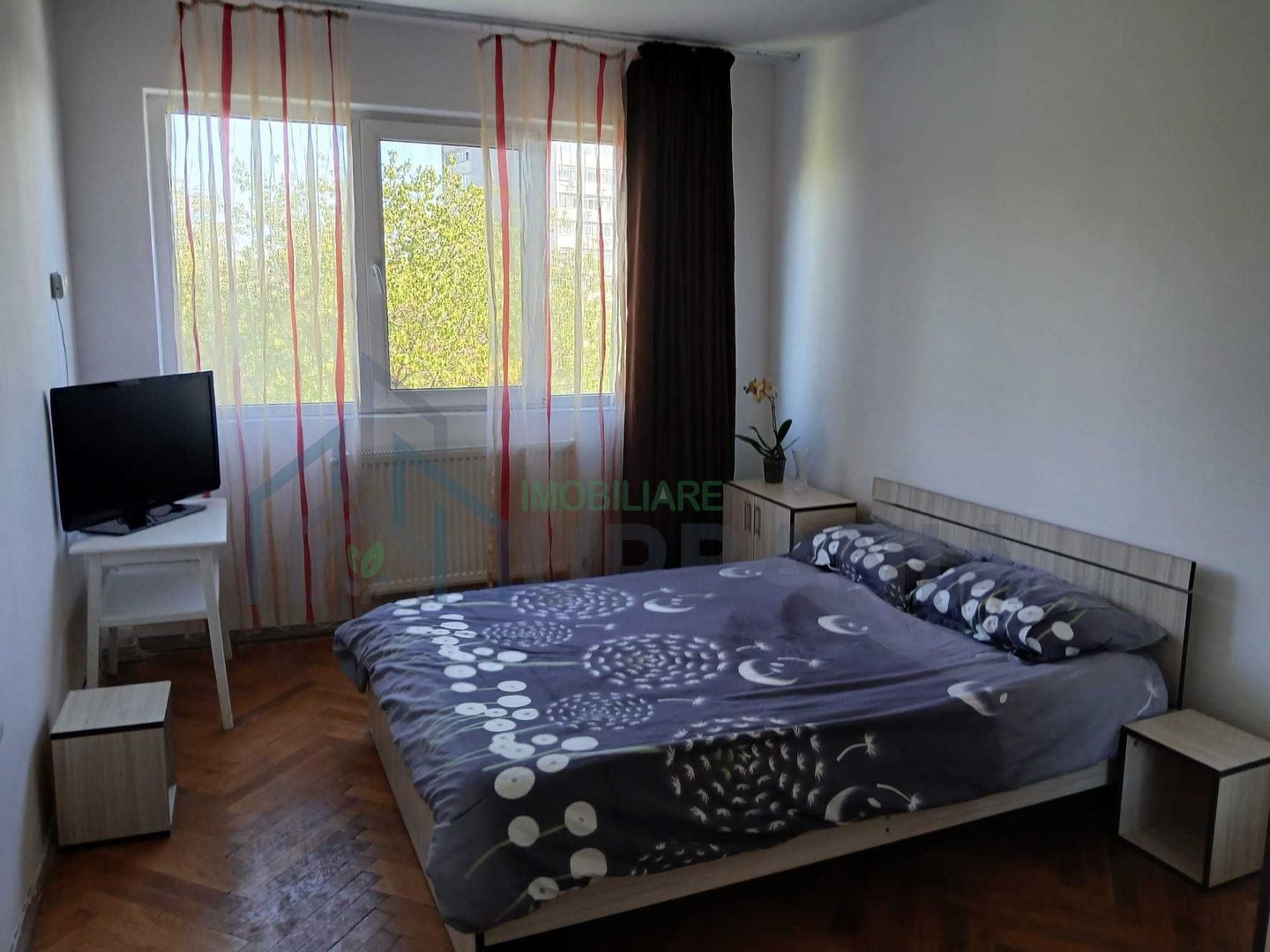 Închiriere apartament 2 camere în zona Podu Roș - Poză 7