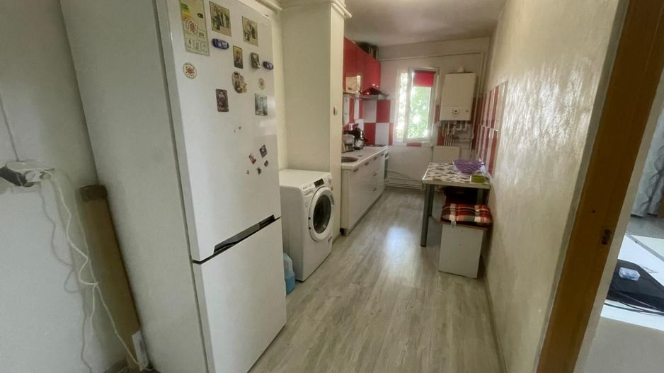 EXCLUSIVITATE -  Apartament 2 camere semidecomandat - Poză 6