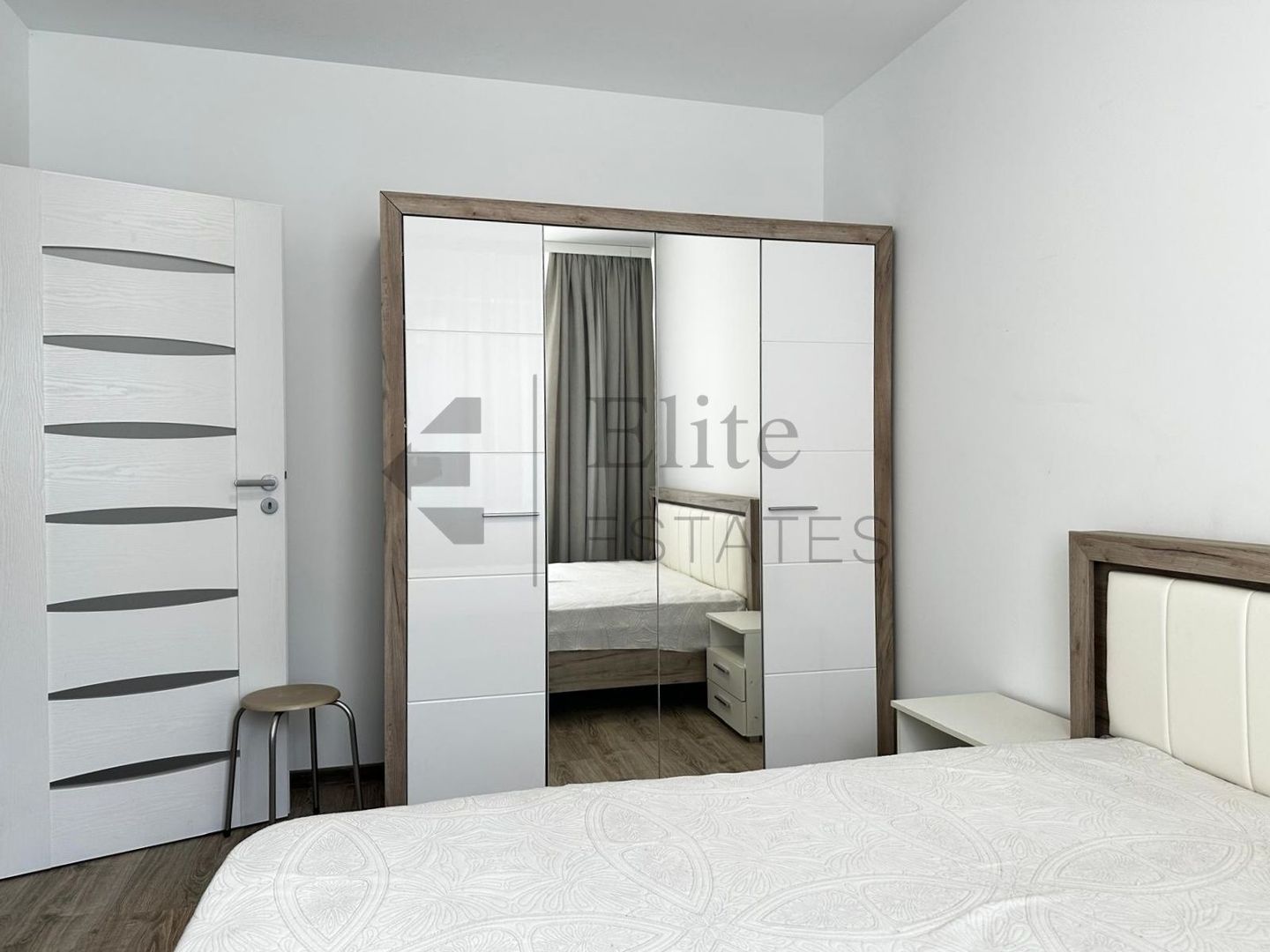 Apartament nou cu 2 camere de vanzare in Prima Universitatii - Poză 3