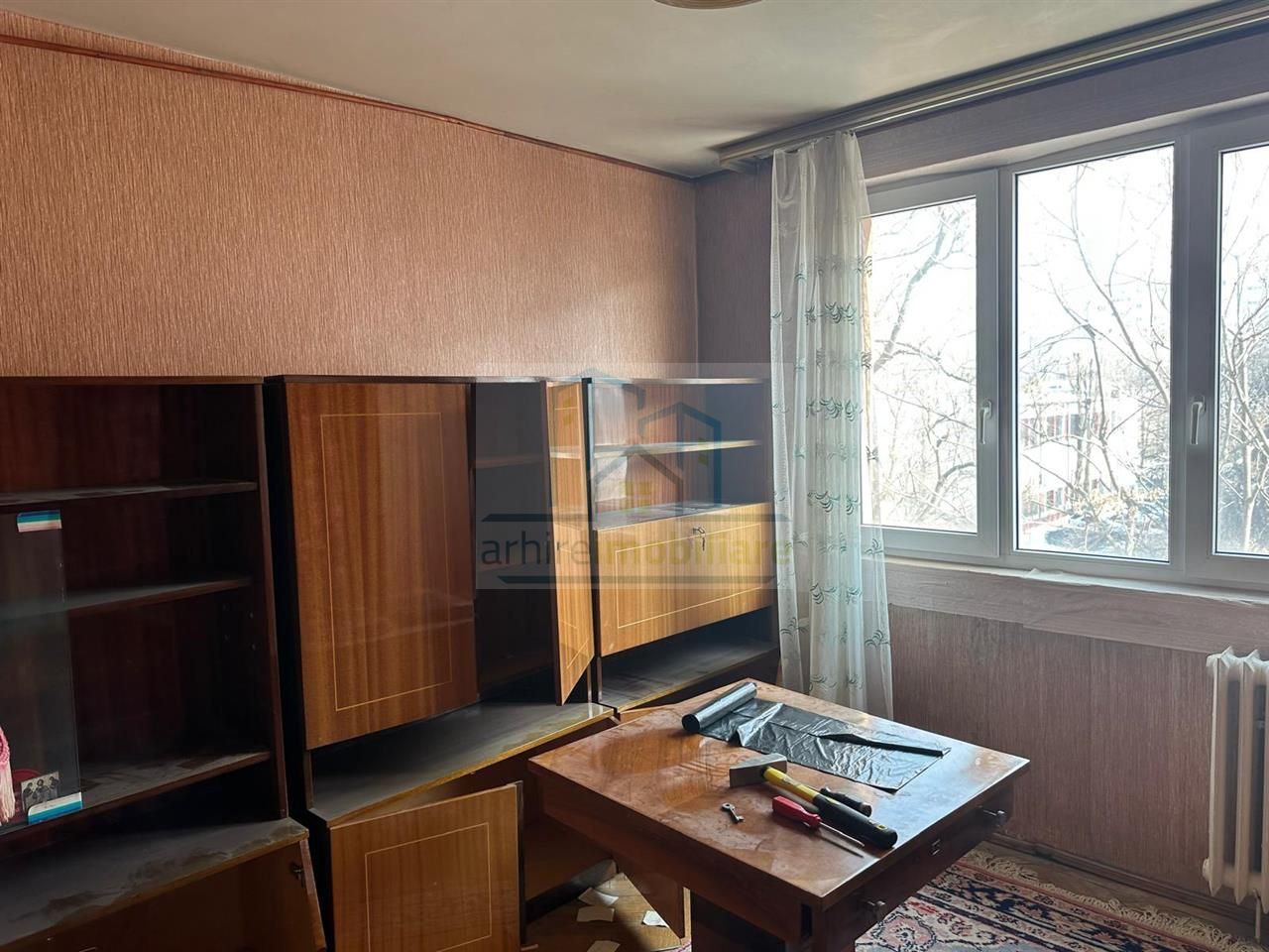 Apartament 3 camere  decomandat etajul 3 din 4 bloc anvelopat - Poză 2