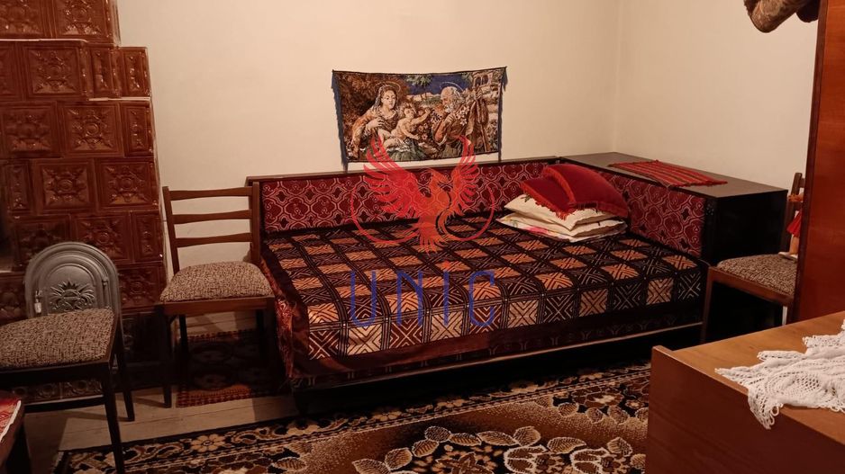Casa cu teren de 3300mp , Gura Vaii! - Poză 4