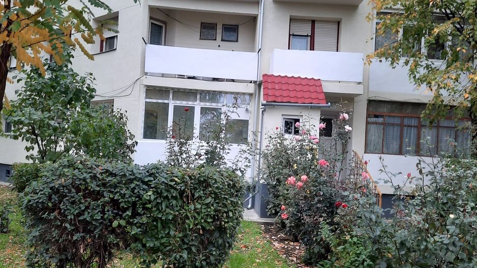 BRASADAS vinde ap 3 cam la PARTER în Micro 16. - Poză 1