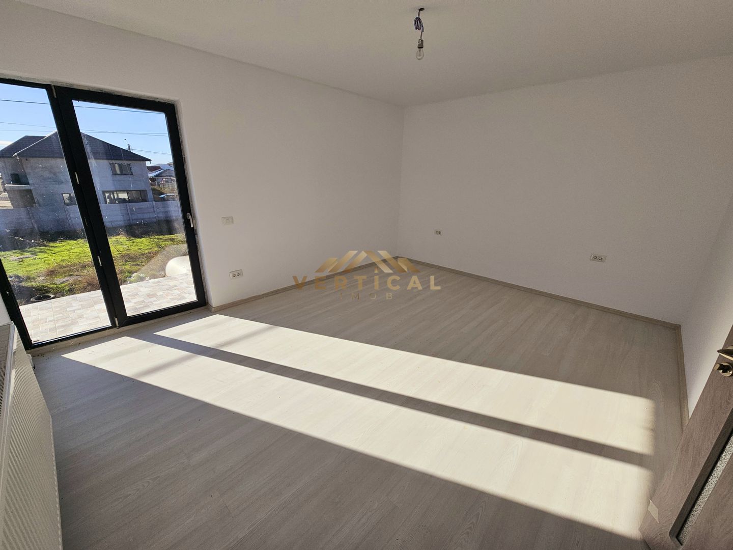 Vila 5 camere in comuna Berceni - Poză 10