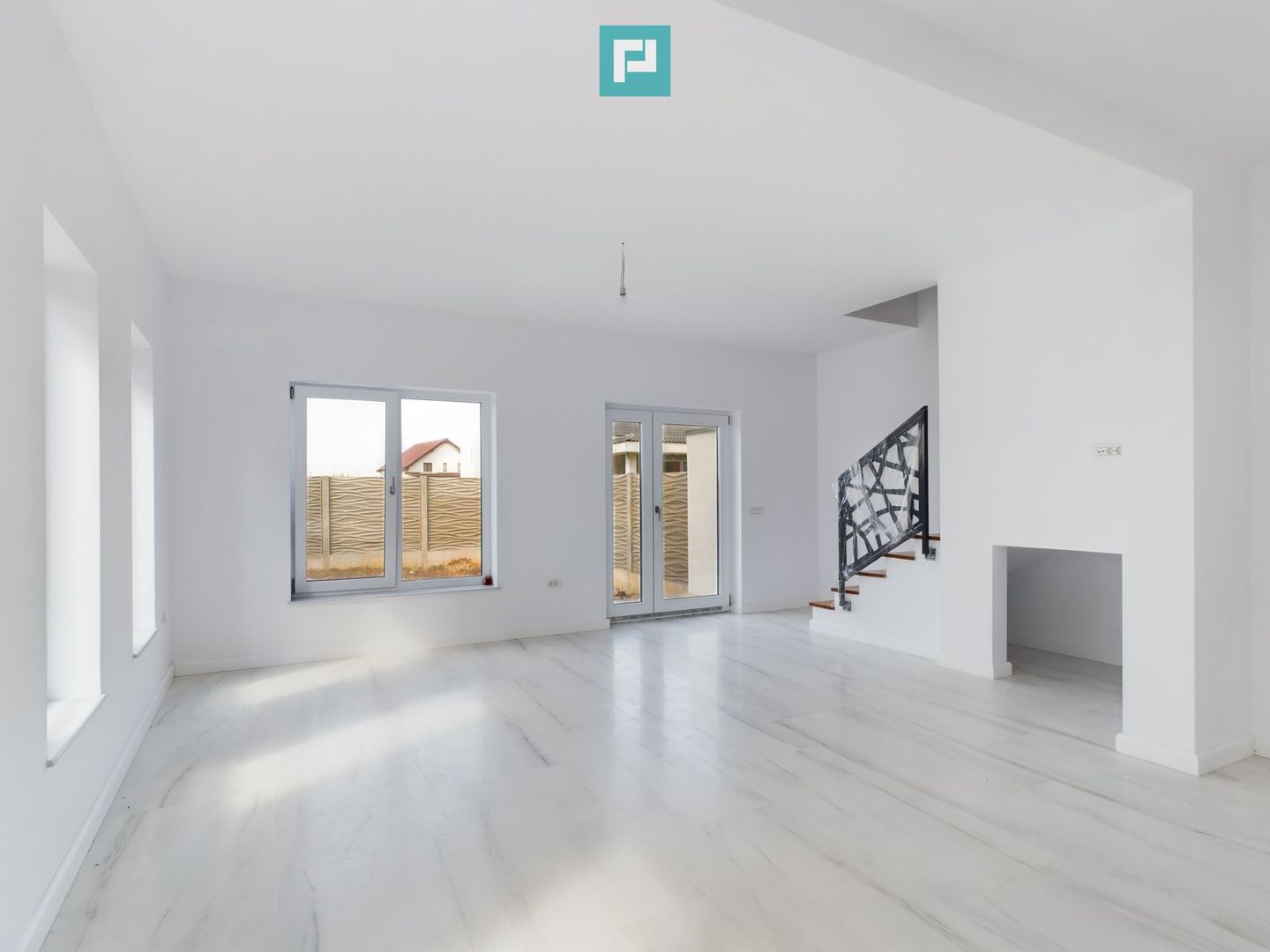 Duplex cu 5 camere în Ghiroda - Poză 1