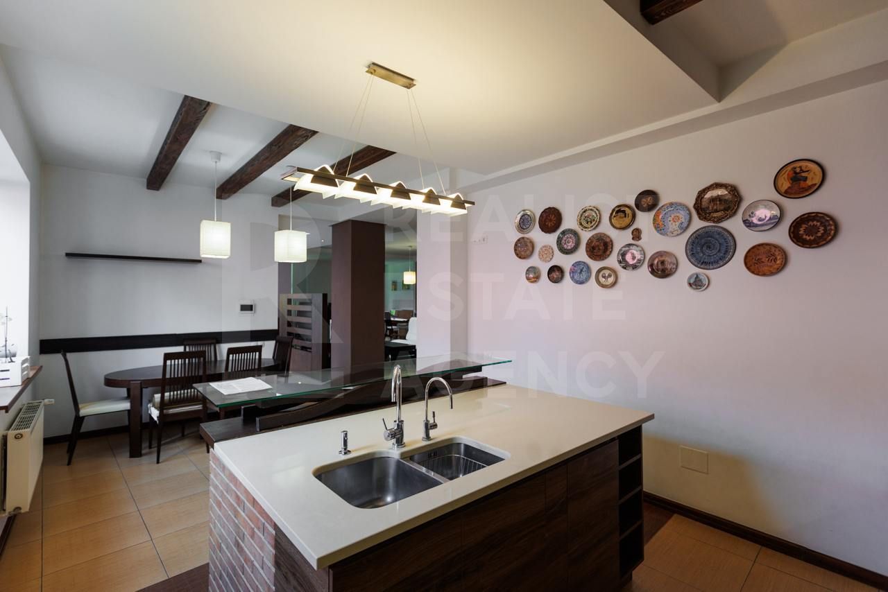 Chirie, casă/vilă, 6 camere, situată in inima capitalei - Poză 5