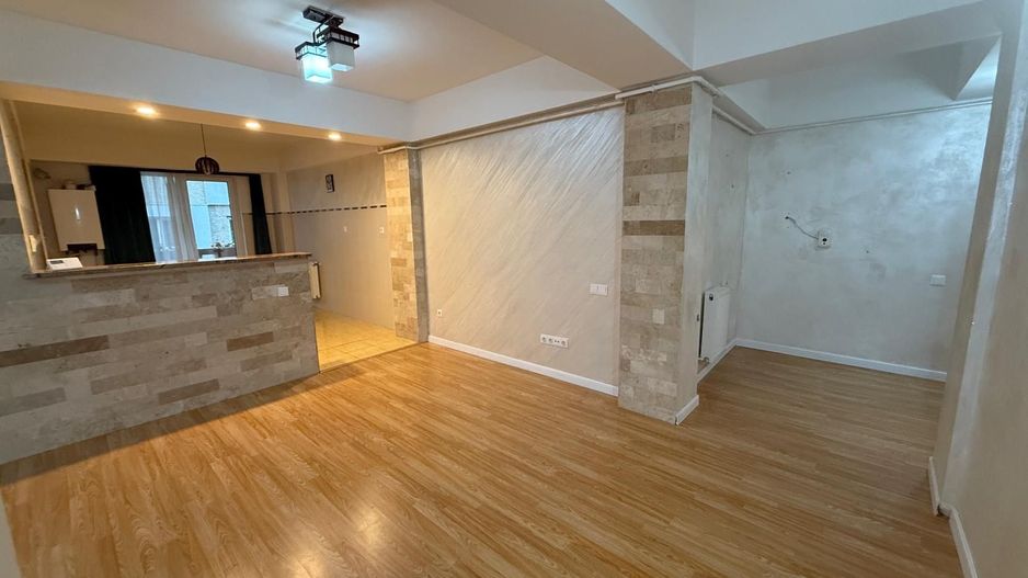 APARTAMENT 2 CAMERE  | 80 MP | 300 EURO | RĂDĂUȚI - Poză 1