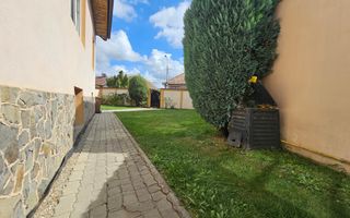 Casa individuala | 349 mp teren | Garaj | Zona Lazaret - Poză 3