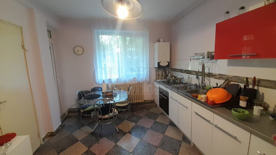Apartament 4 camere, 2 bai, 2 balcoane, Plopilor Vechi - Poză 4