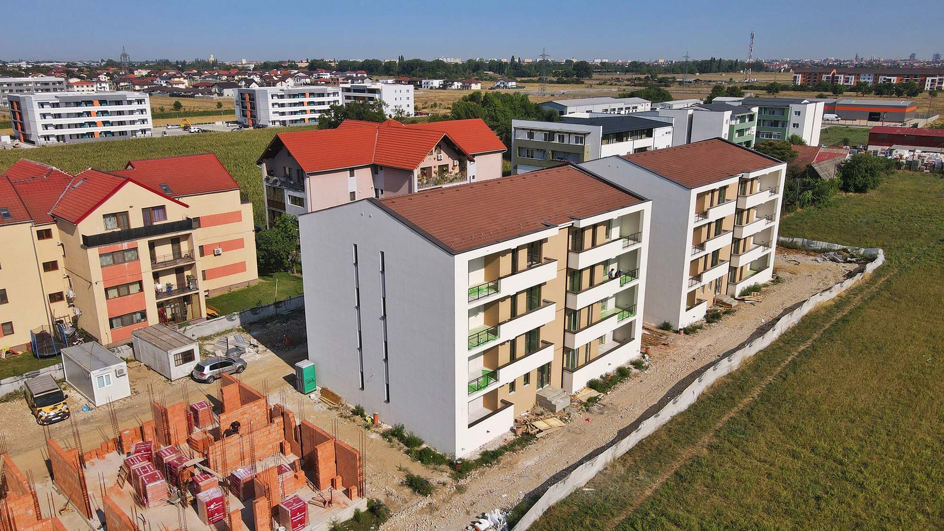Apartament cu terasa de 15mp, decomandat, 2 camere, 52.8 mp - parter - Poză 1