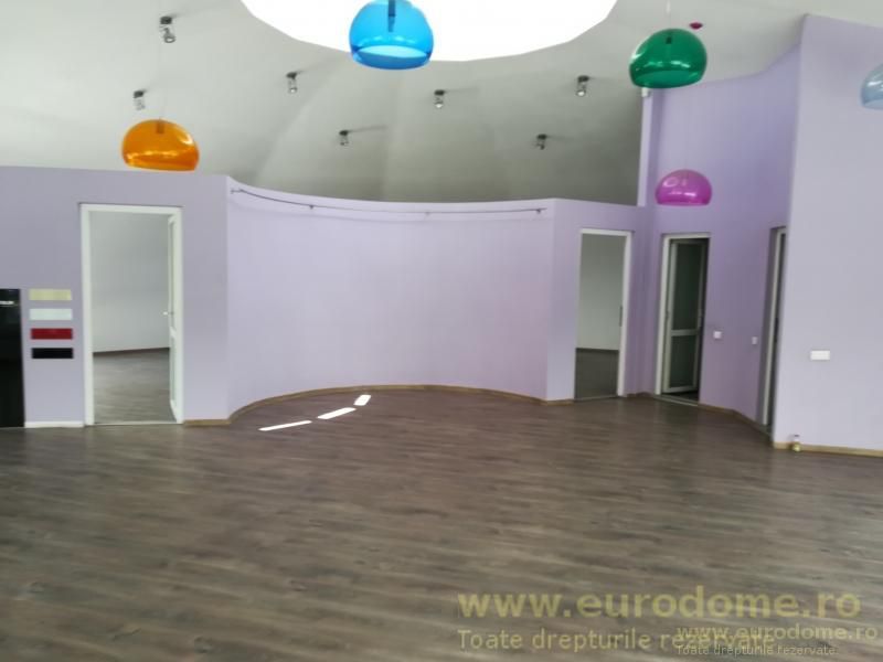 Vanzare cladire (spatiu amenajat 700 mp). - Poză 10