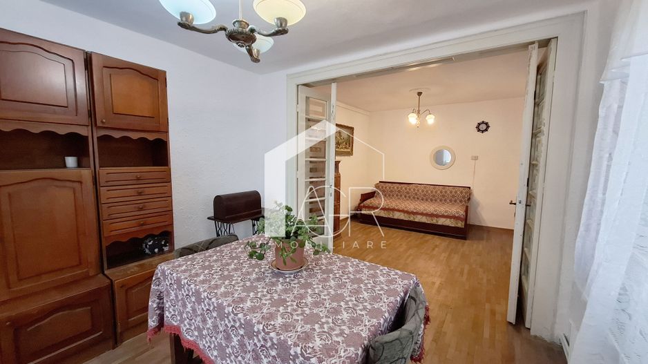 Casa cu 3 camere, zona Mihai Bravu - Poză 5