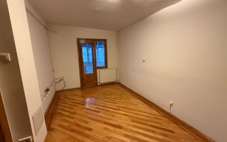 2 camere modificate in 3, etaj 2/4, centrala, Rovine - 115 000 Euro - Poză 2