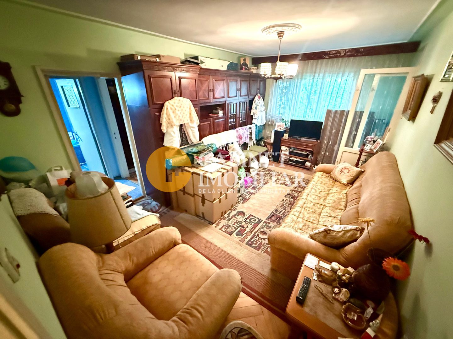 Apartament cu 3 Camere, 2 Bai - Etaj 3 - Zona Podu Ros - Poză 1