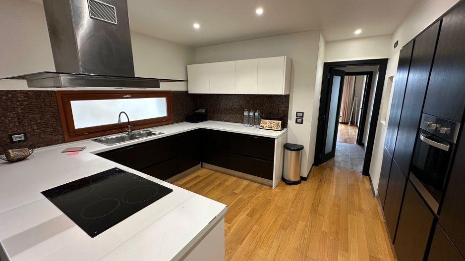 Apartament cu 5 camere în zona Brancoveanu - Poză 13