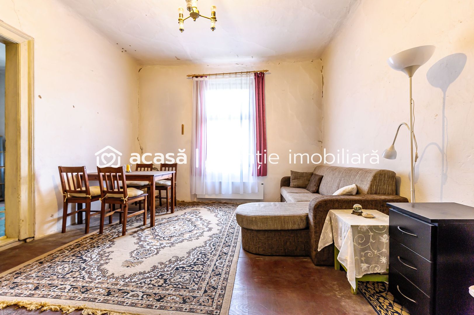 Apartament cu 2 camere, la curte comună, în Grădște. - Poză 9