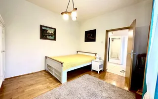 Casa la intrare în Ghiroda - Poză 17