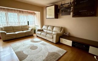 Apartament 3 camere, decomandat, ultracentral - Poză 3