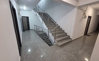 Garsoniera disponibila imediat boxa inclusa in pret - Poză 4